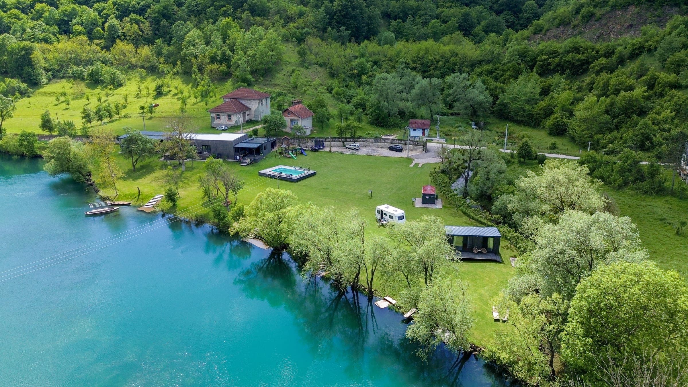 Aerial view of Una Meryland on the emerald Una River